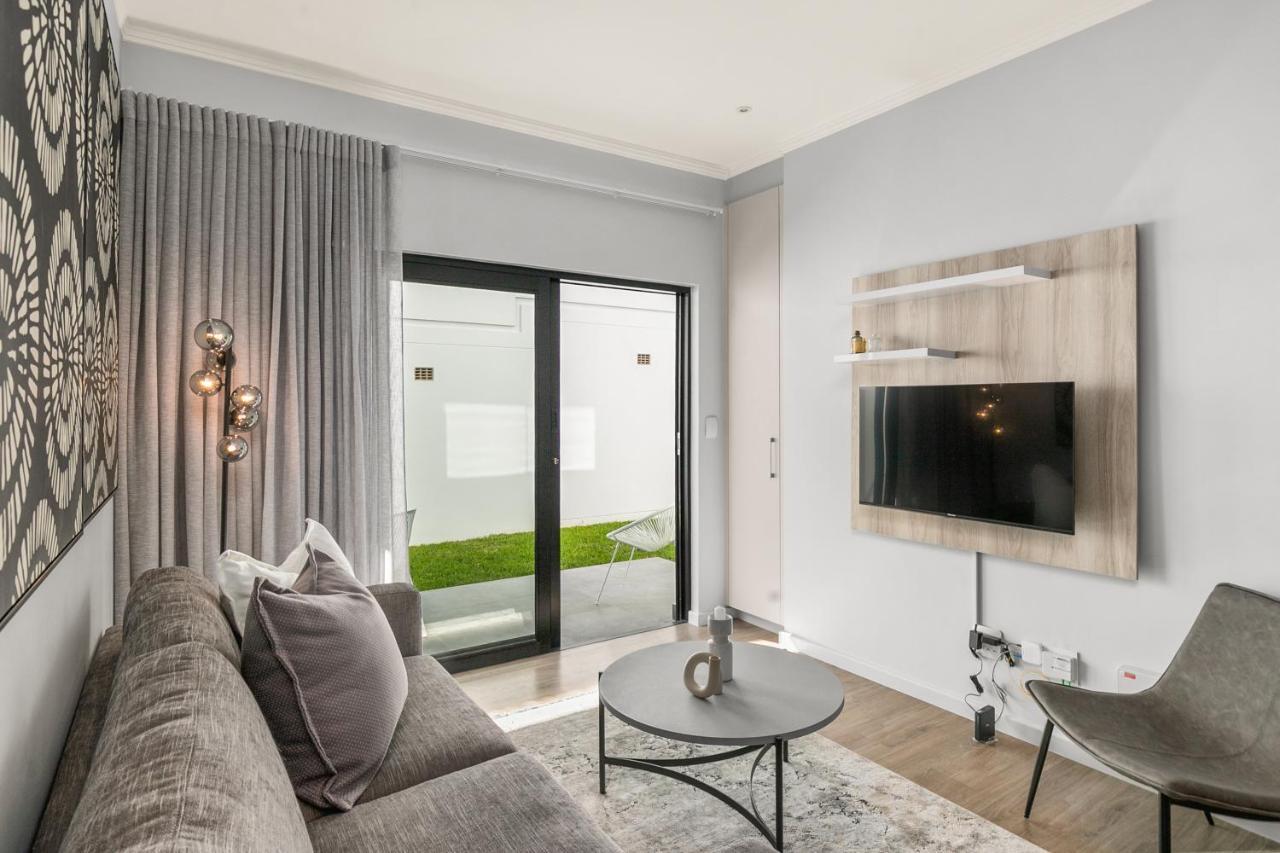 The Monroe Luxury Apartments Йоханнесбург Экстерьер фото