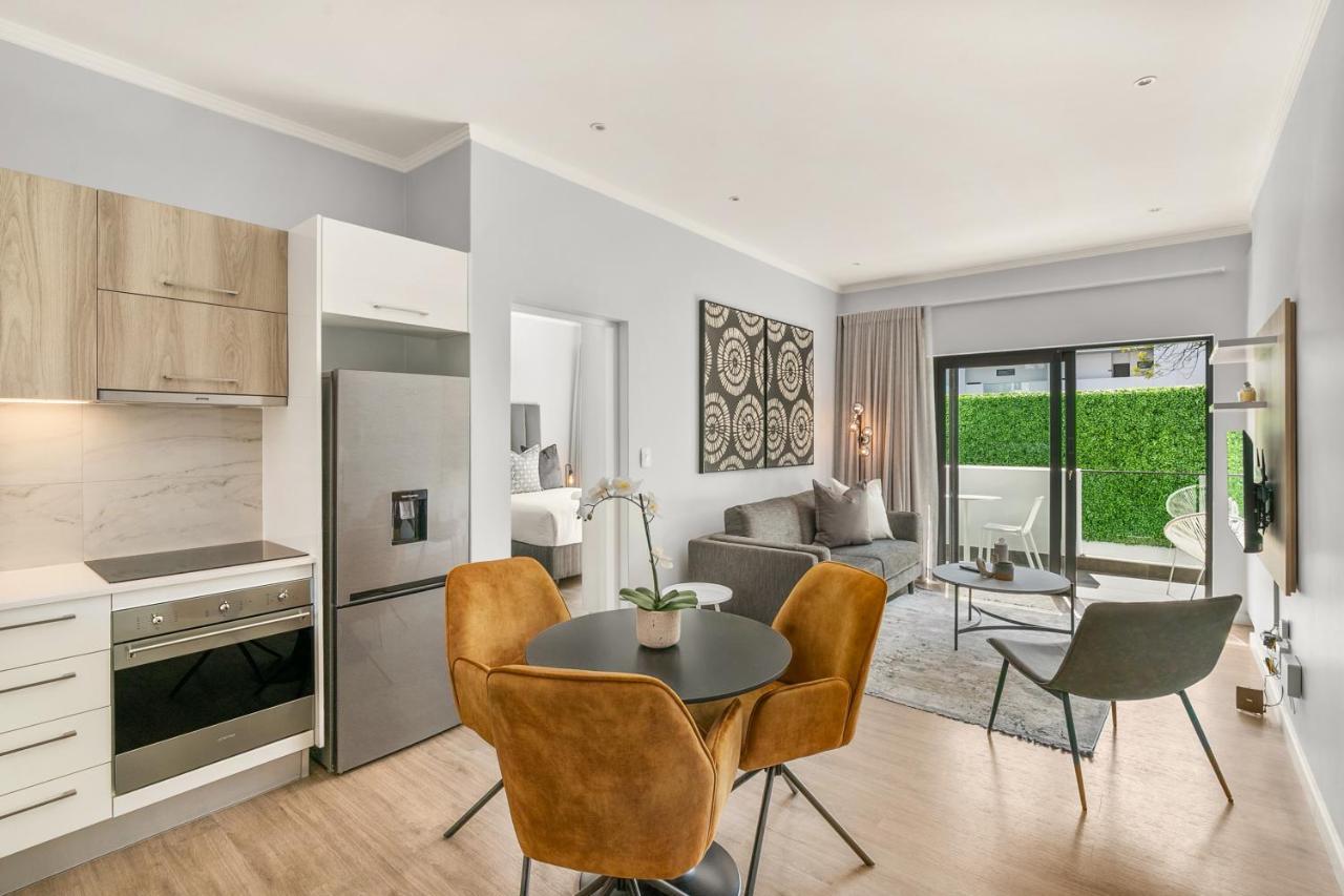 The Monroe Luxury Apartments Йоханнесбург Экстерьер фото