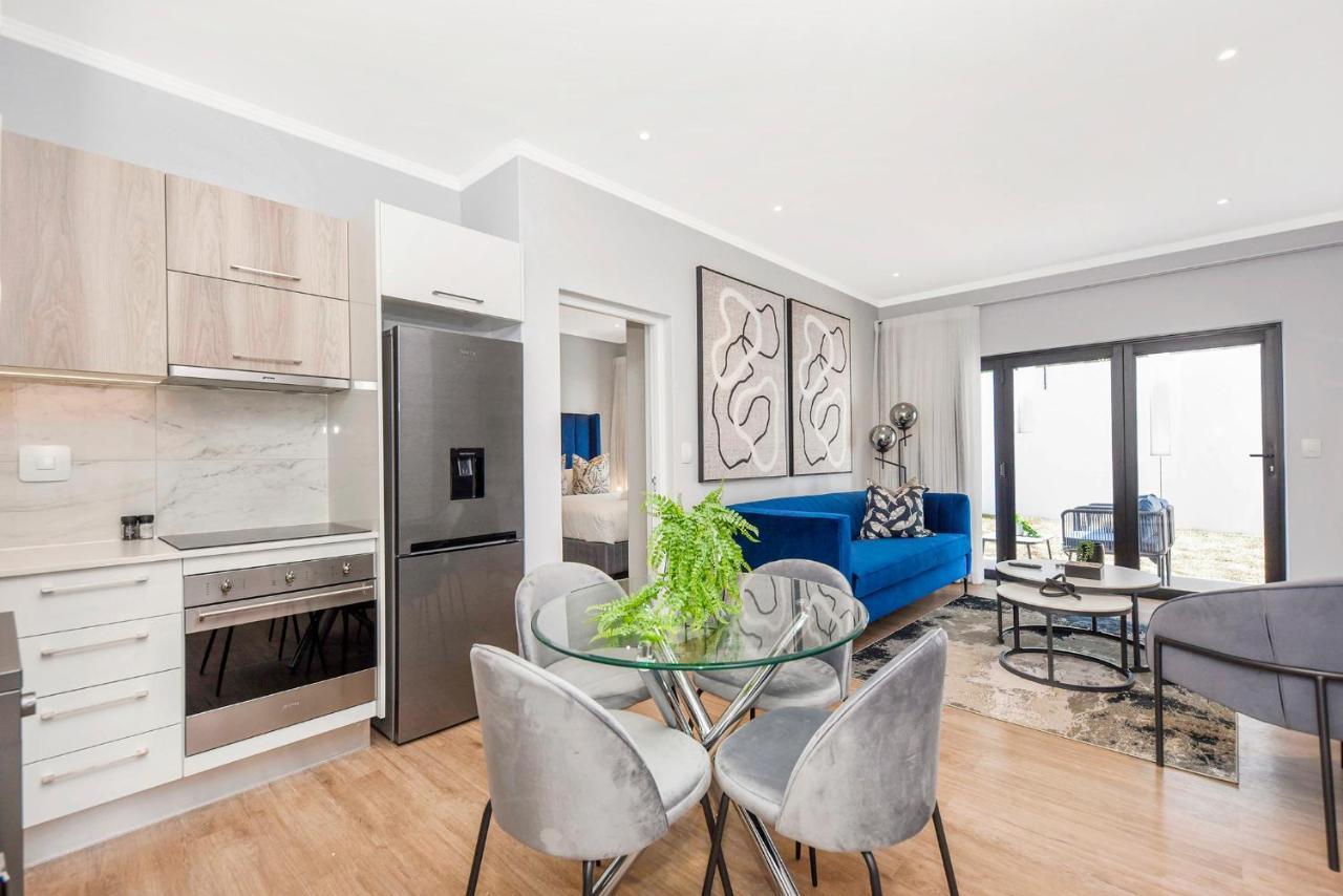 The Monroe Luxury Apartments Йоханнесбург Экстерьер фото