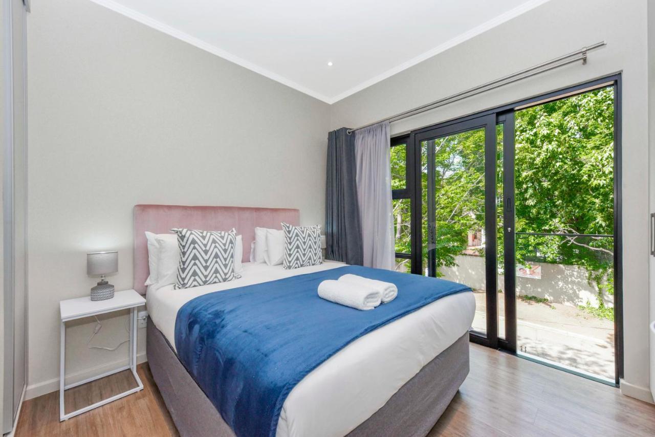 The Monroe Luxury Apartments Йоханнесбург Экстерьер фото